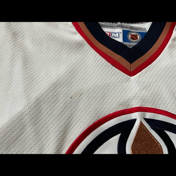 Edmonton Oilers CCM jersey - Picture 5 of 5